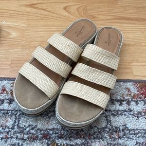 Summer sandals